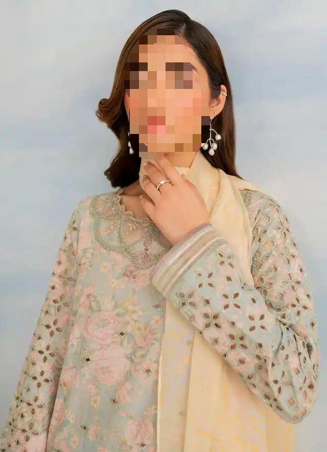 :IZNIK Chickenkari COLLECTION 2025