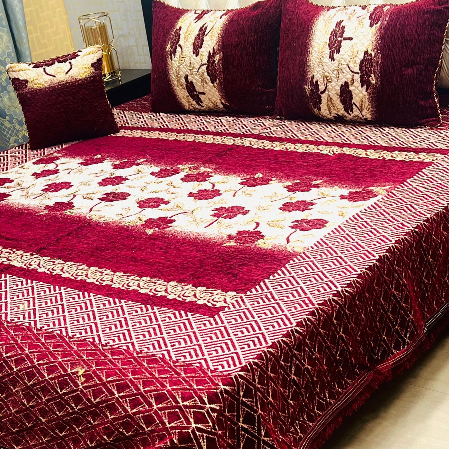 4Pc Velvet Jaquard Bedsheet