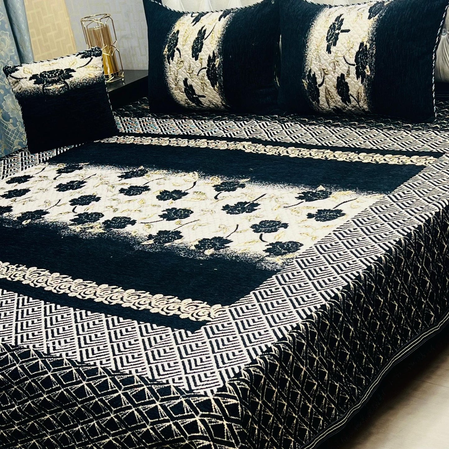 4Pc Velvet Jaquard Bedsheet