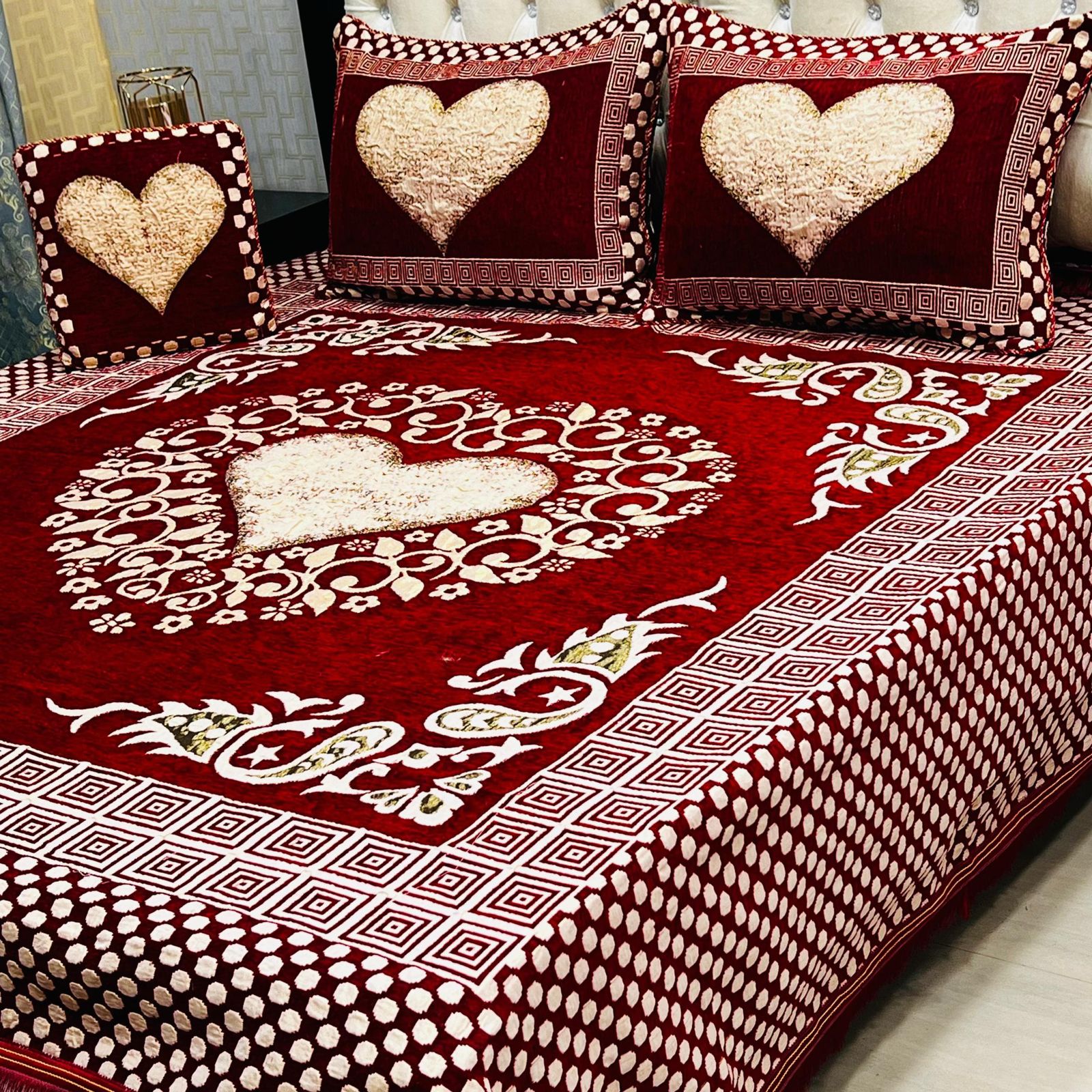 4PC VELVET JAQUARD BEDSHEET