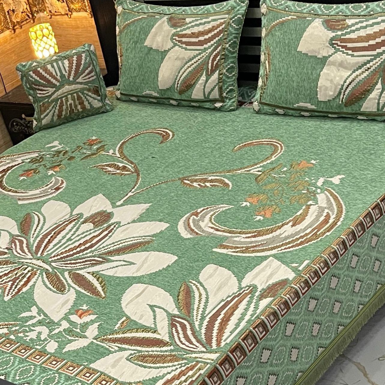 4Pc Velvet Jaquard Bedsheet