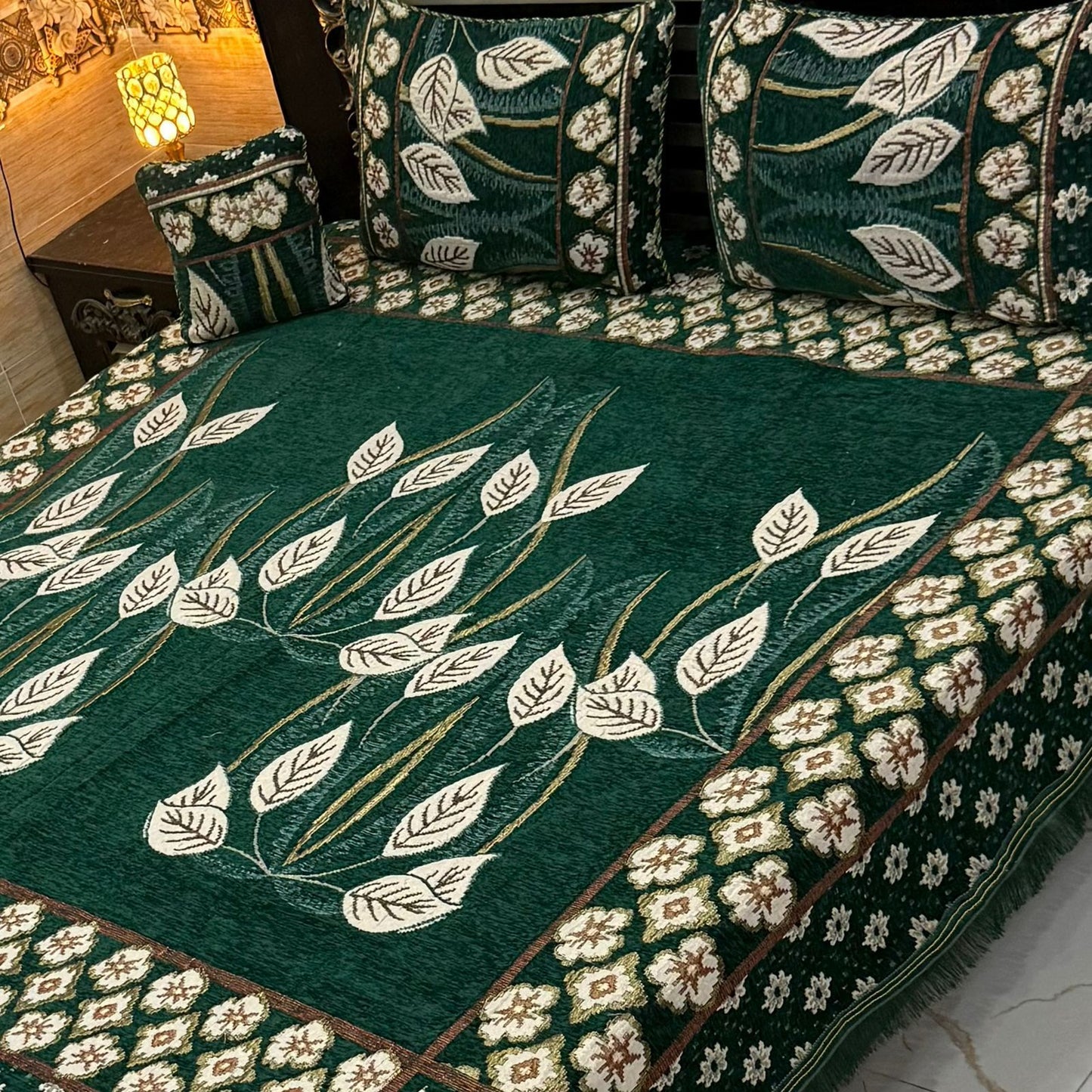 4Pc Velvet Jaquard Bedsheet